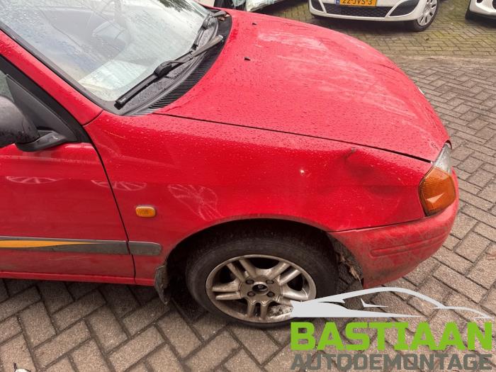 Toyota Starlet 1.3,XLi,GLi 16V Skrotfordon (1997, ROOD)