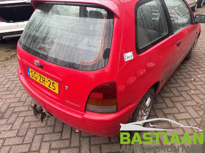 Toyota Starlet 1.3,XLi,GLi 16V Skrotfordon (1997, ROOD)