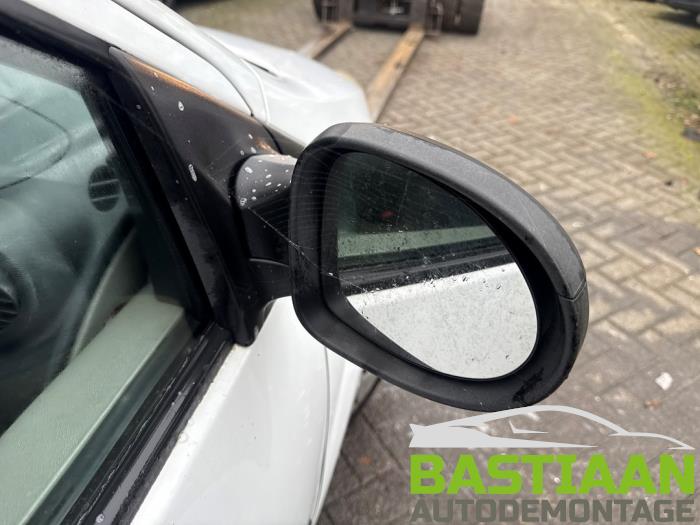 Renault Twingo II 1.2 Skrotfordon (2009, WIT)