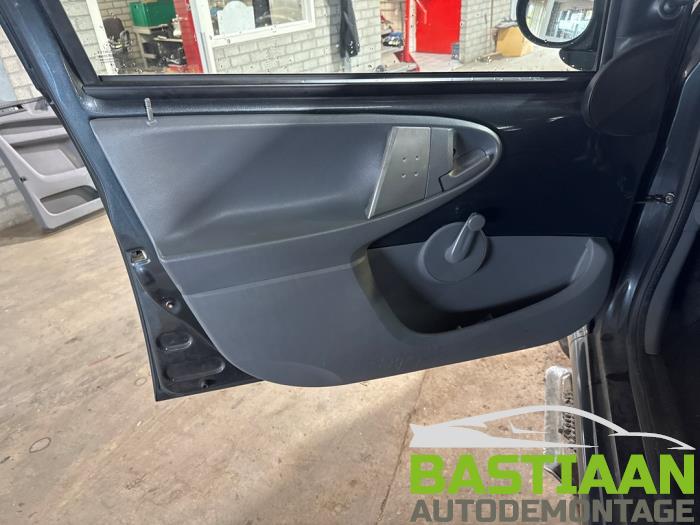 Toyota Aygo 1.0 12V VVT-i Skrotfordon (2007, GRIJS)