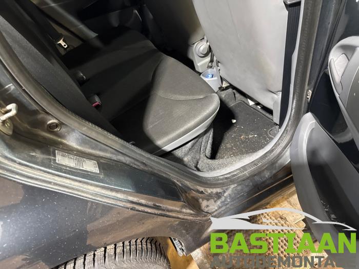 Toyota Aygo 1.0 12V VVT-i Skrotfordon (2007, GRIJS)