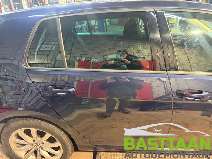 Volkswagen Golf VII 1.2 TSI 16V Skrotfordon (2015, BLAUW)