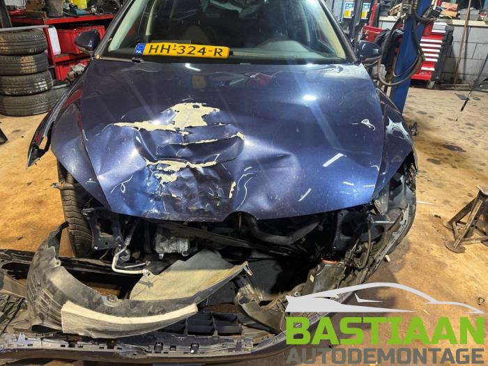 Volkswagen Golf VII 1.2 TSI 16V Skrotfordon (2015, BLAUW)