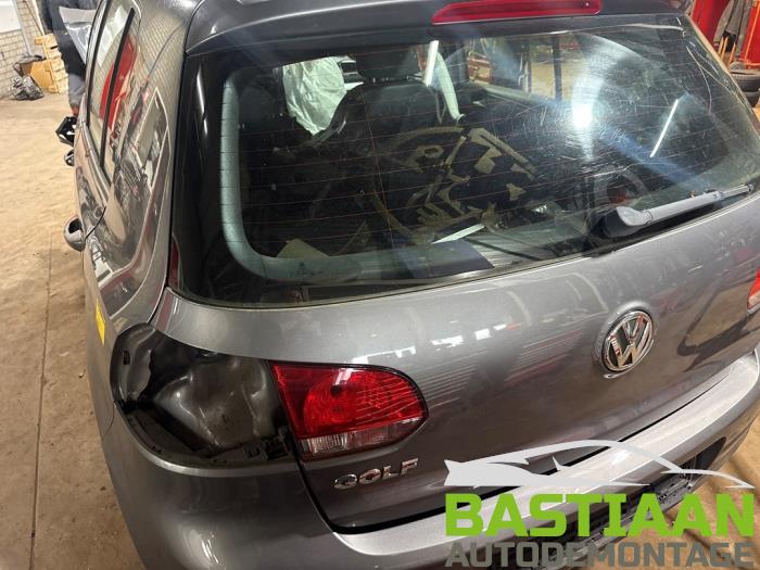 Volkswagen Golf Skrotfordon (2009, DONKER GRIJS METALIC)