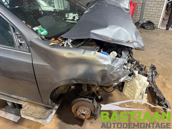 Volkswagen Golf Skrotfordon (2009, DONKER GRIJS METALIC)