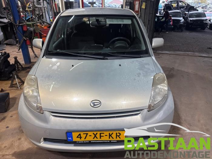 Daihatsu Sirion 2 1.0 12V DVVT Skrotfordon (2007, BEIGE)