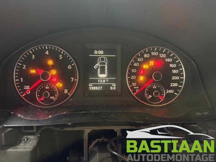 Volkswagen Golf Plus 1.4 TSI 122 16V Skrotfordon (2009, DOONKER GRIJS)