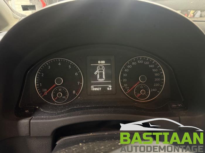 Volkswagen Golf Plus 1.4 TSI 122 16V Skrotfordon (2009, DOONKER GRIJS)