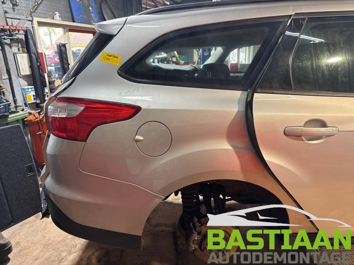 Ford Focus Skrotfordon (2015, GRIJS)