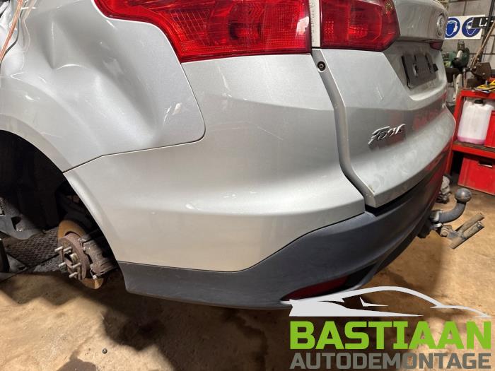 Ford Focus Skrotfordon (2015, GRIJS)