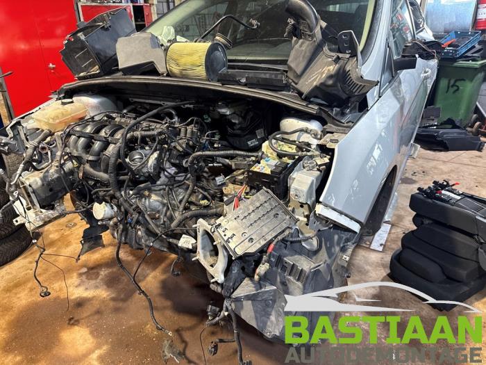 Ford Focus Skrotfordon (2015, GRIJS)