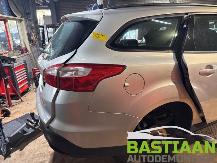 Ford Focus Skrotfordon (2015, GRIJS)