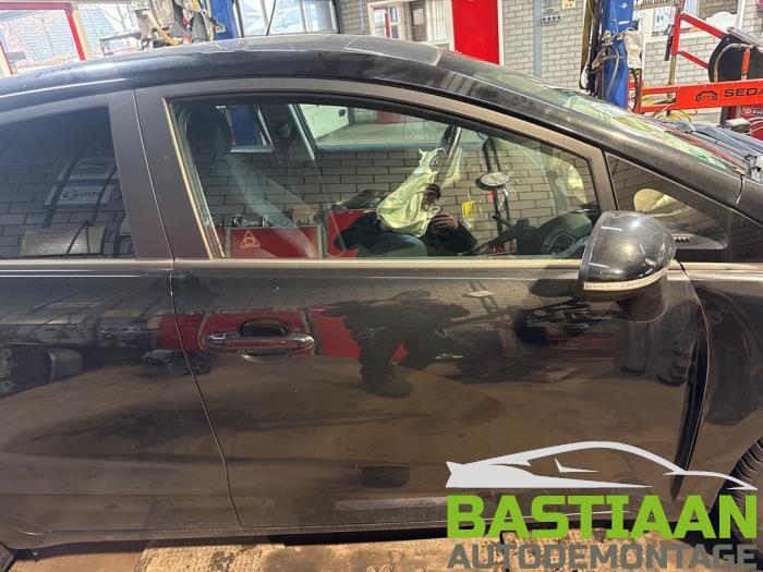 Kia Rio III 1.2 CVVT 16V Sloopvoertuig (2016, Zwart)