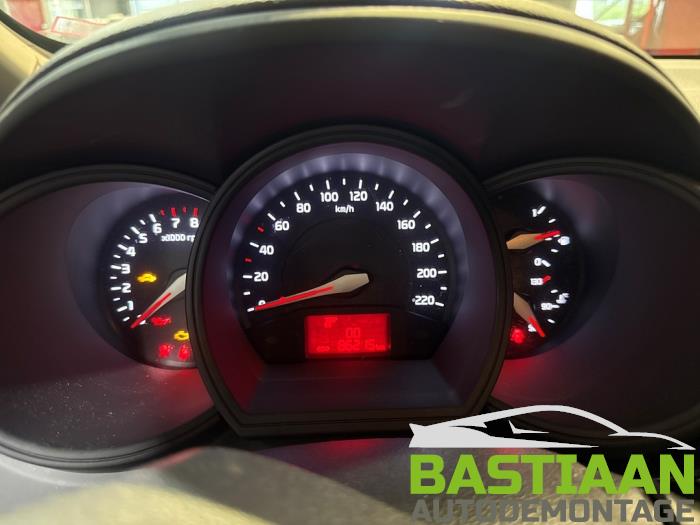 Kia Rio III 1.2 CVVT 16V Sloopvoertuig (2016, Zwart)