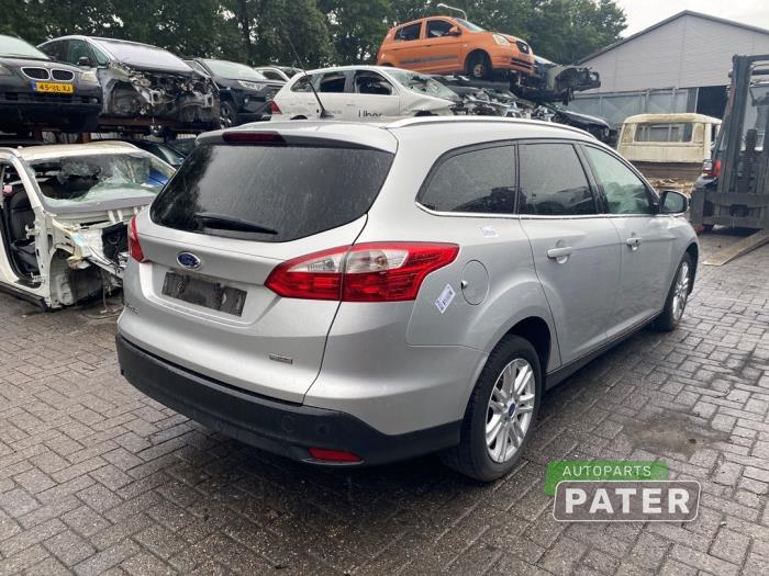 Ford Focus 3 Wagon 1.6 TDCi ECOnetic Skrotfordon (2013, GRIJS ZILVER)