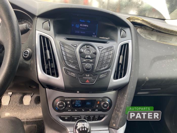 Ford Focus 3 Wagon 1.6 TDCi ECOnetic Skrotfordon (2013, GRIJS ZILVER)