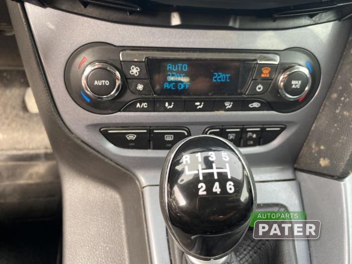 Ford Focus 3 Wagon 1.6 TDCi ECOnetic Skrotfordon (2013, GRIJS ZILVER)