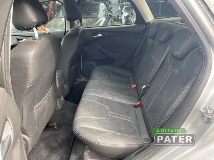 Ford Focus 3 Wagon 1.6 TDCi ECOnetic Skrotfordon (2013, GRIJS ZILVER)