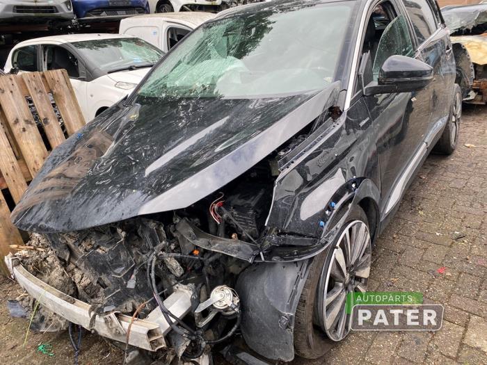 Peugeot 5008 II 1.2 12V e-THP PureTech 130 Sloopvoertuig (2017, Zwart)