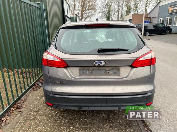 Ford Focus 3 Wagon 1.6 SCTi 16V Skrotfordon (2011, BRUIN)