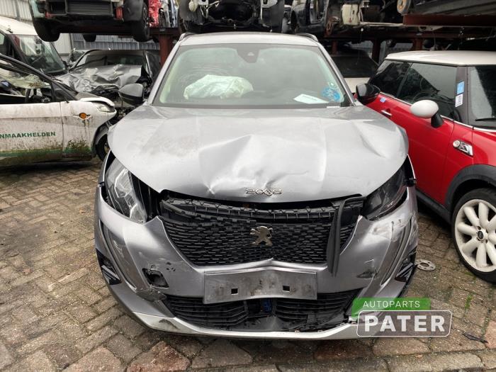 Peugeot 2008 1.2 VTi 12V PureTech 100 Skrotfordon (2022, GRIJS)