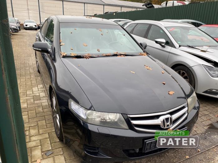 Honda Accord 2.0 i-VTEC 16V Skrotfordon (2006, ZWART)