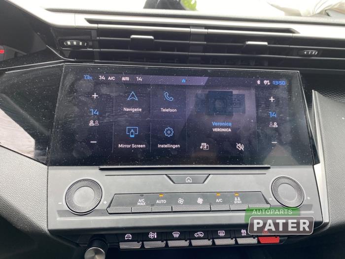 Peugeot 308 1.2 12V PureTech 130 Skrotfordon (2022, WIT)