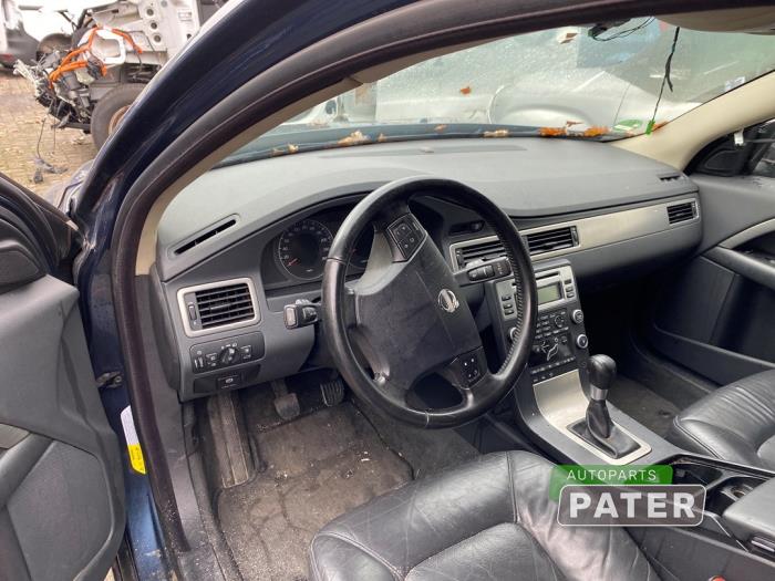 Volvo V70 2.0 D 16V Skrotfordon (2008, BLAUW)