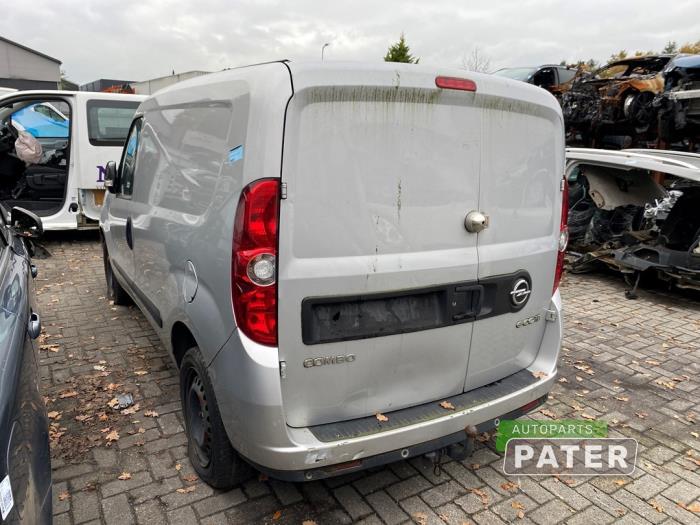Opel Combo 1.3 CDTI 16V Skrotfordon (2018, GRIJS)