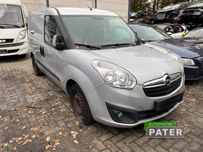 Opel Combo 1.3 CDTI 16V Skrotfordon (2018, GRIJS)