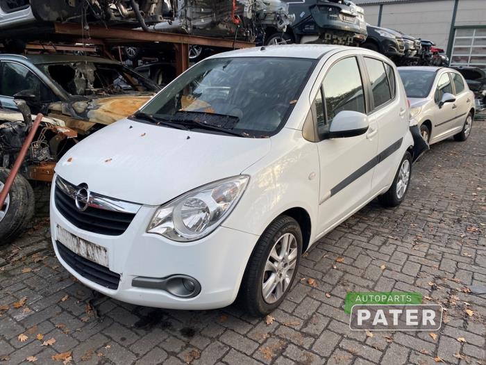 Opel Agila 1.0 12V Skrotfordon (2011, WIT)