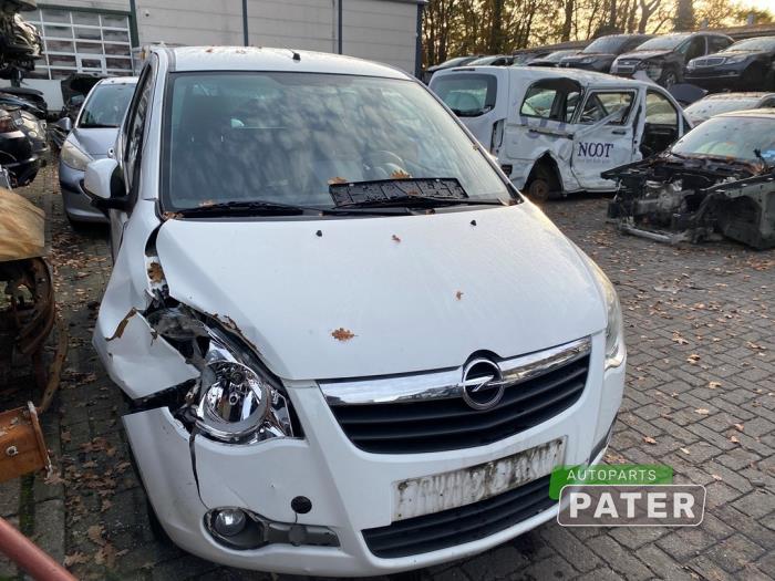 Opel Agila 1.0 12V Skrotfordon (2011, WIT)