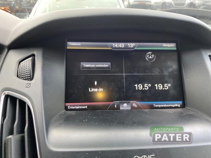 Ford Focus 3 Wagon 1.0 Ti-VCT EcoBoost 12V 125 Skrotfordon (2015, BRUIN)