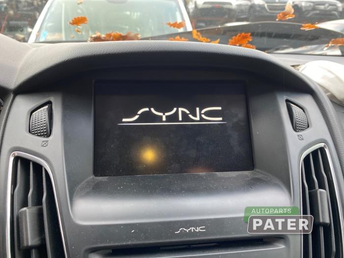 Ford Focus 3 Wagon 1.0 Ti-VCT EcoBoost 12V 125 Skrotfordon (2015, BRUIN)