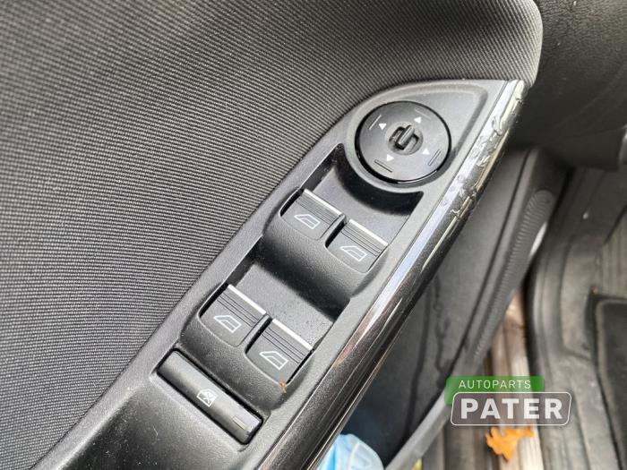 Ford Focus 3 Wagon 1.0 Ti-VCT EcoBoost 12V 125 Skrotfordon (2015, BRUIN)