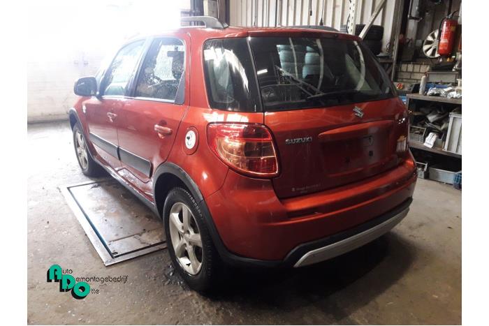 Suzuki SX4 1.6 DDiS Sloopvoertuig (2006, Oranje)