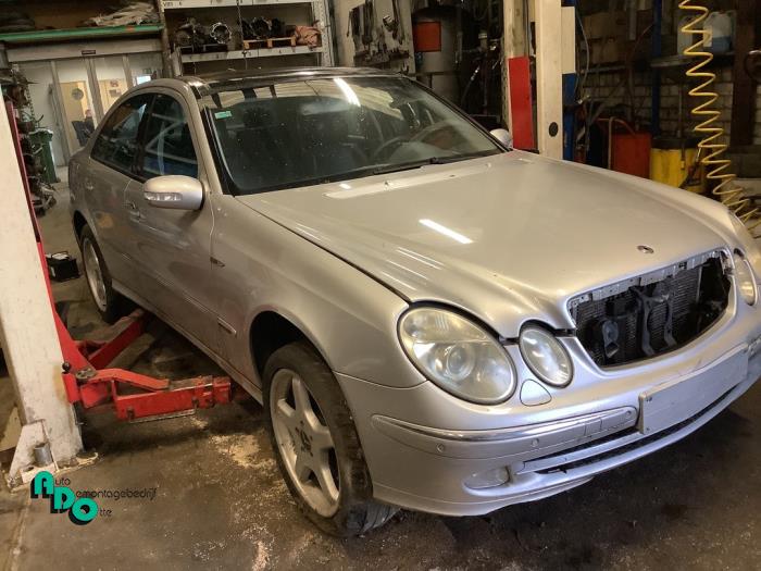 Mercedes E 4.0 E-420 CDI V8 32V Sloopvoertuig (2003)