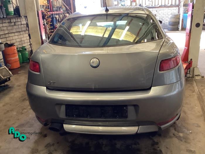 Alfa Romeo GT 1.9 JTD 16V Multijet Sloopvoertuig (2004, Grijs)