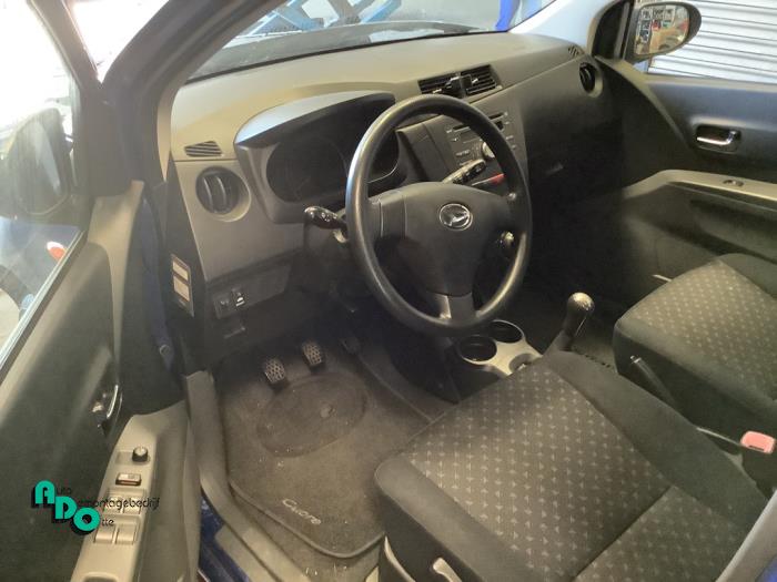 Daihatsu Cuore 1.0 12V DVVT Skrotfordon (2008, BLAUW)