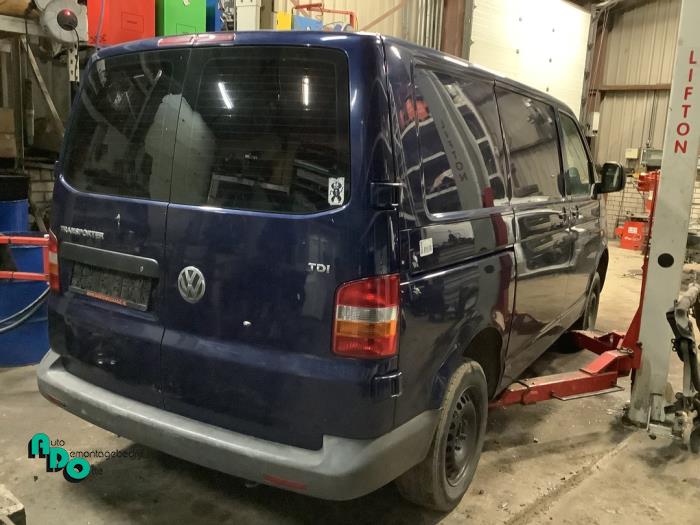 Volkswagen Transporter T5 1.9 TDi Skrotfordon (2007, NIET VAN TOEPASSING)