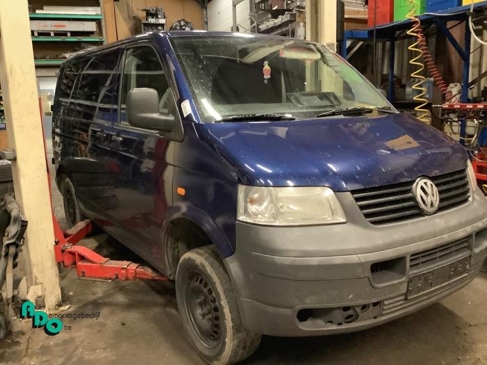 Volkswagen Transporter T5 1.9 TDi Skrotfordon (2007, NIET VAN TOEPASSING)