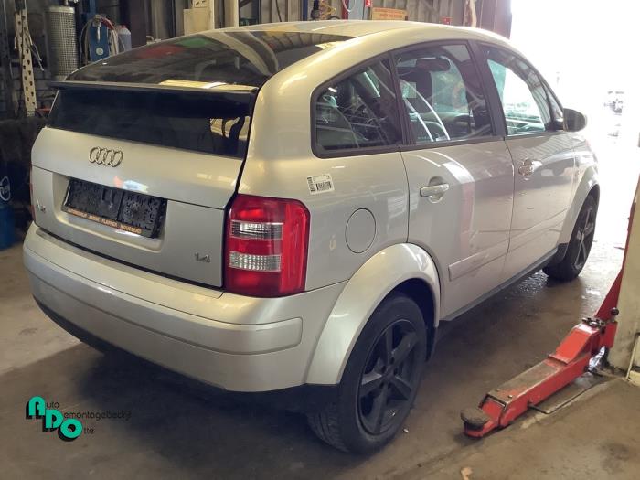 Audi A2 1.4 16V Skrotfordon (2001, GRIJS)