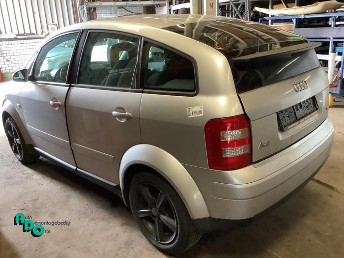Audi A2 1.4 16V Skrotfordon (2001, GRIJS)