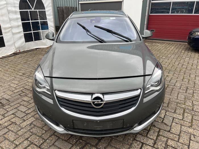 Opel Insignia Sports Tourer 2.0 CDTI 16V Sloopvoertuig (2017, Grijs)