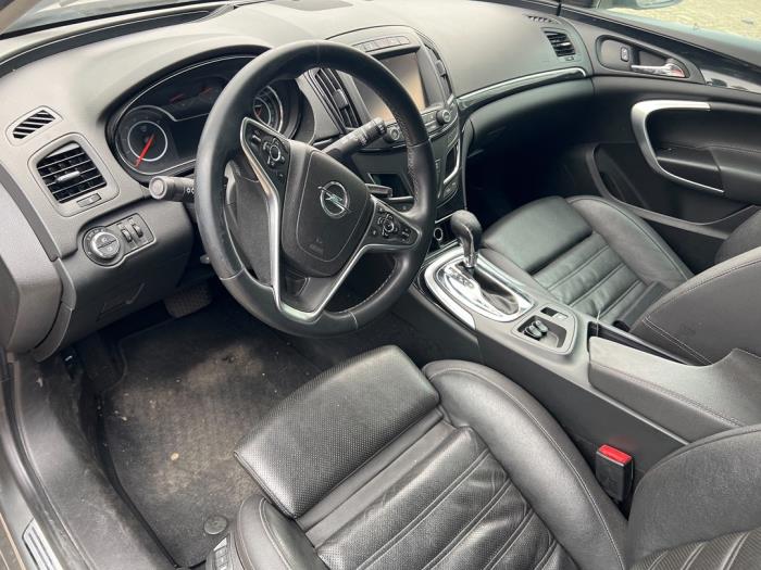 Opel Insignia Sports Tourer 2.0 CDTI 16V Sloopvoertuig (2017, Grijs)