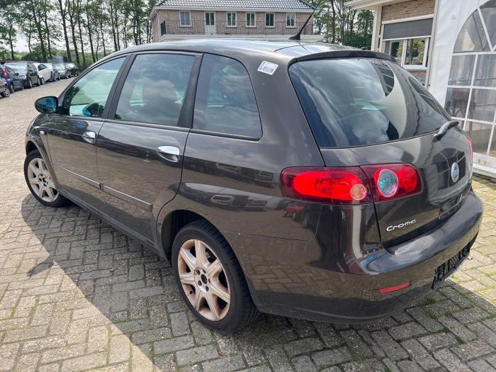 Fiat Croma 2.2 MPI 16V Sloopvoertuig (2005, Bruin)