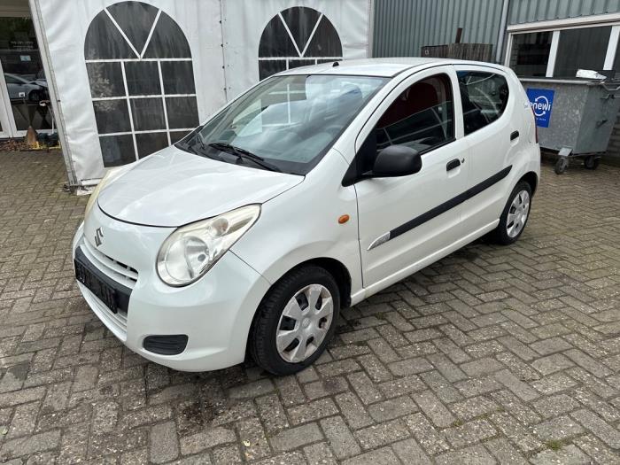 Suzuki Alto 1.0 12V Skrotfordon (2010, WIT)