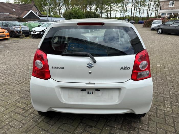 Suzuki Alto 1.0 12V Skrotfordon (2010, WIT)