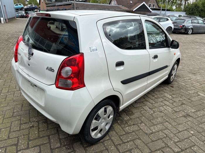 Suzuki Alto 1.0 12V Skrotfordon (2010, WIT)