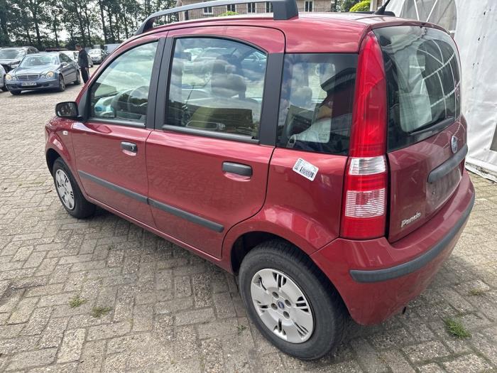 Fiat Panda 1.2 Fire Skrotfordon (2004, ROOD)